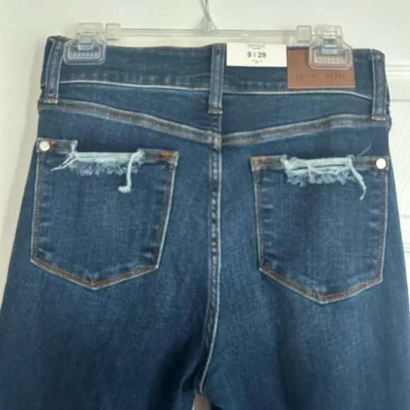 Madison High Rise Vintage Frayed Hem Bootcut Jeans 9/29 - Picture 4 of 5